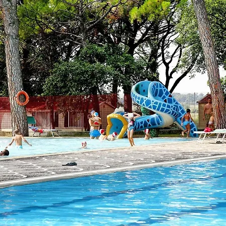 Prázdninový dům Caravan Park Belvedere *